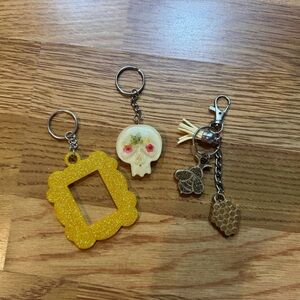 Yellow Friends Glitter Frame and Skull Keychains
